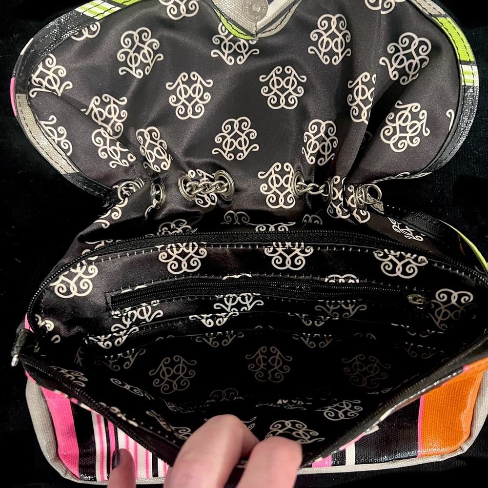 Jessica Simpson Handbag - Picture 7 of 13